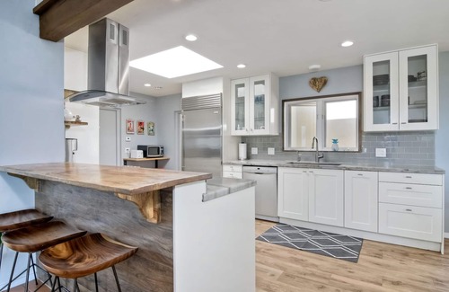 Cardiff-by-the-Sea House | Stunning Ocean Views, Peaceful Setting And A Short Walk To The Beach