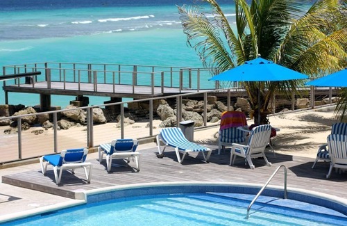 West Coast Condo | Stunning Ocean Front Views and location