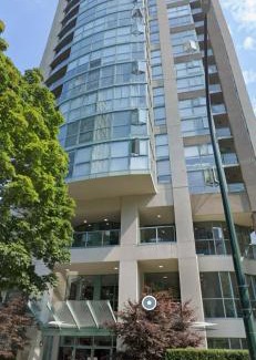 Downtown Vancouver Apartment | Stunning ocean (sound of waves)