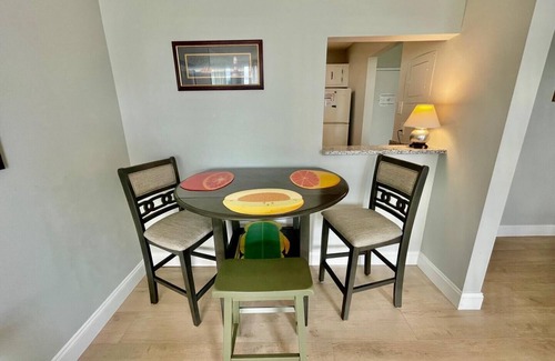 The Pines Condo | Stunning Ocean Views from Fifth-Floor Condo with Pool & Off-Street Parking!