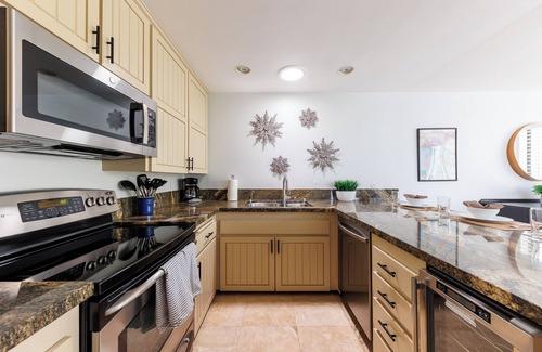 Solana Beach House | Stunning Ocean View Townhome w/Pool and Spa
