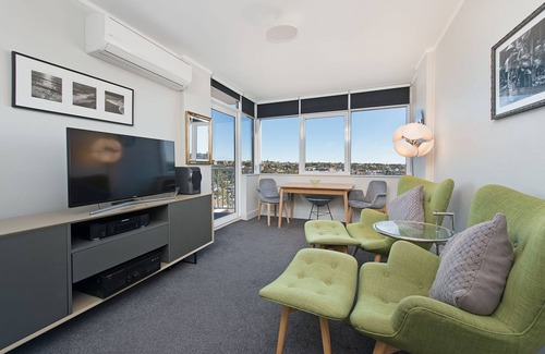 Maroubra Apartment | Stunning Ocean View Apartment H324