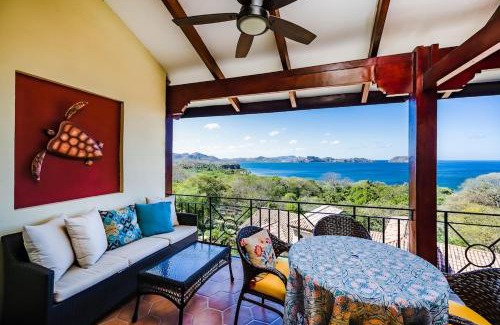 Potrero House | Stunning Ocean View Close to Beach