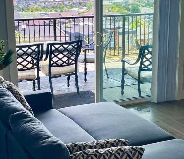 Colwood Apartment | Stunning Ocean View Modern 1 BDR Private Entry Suite, 5 min to the Beach