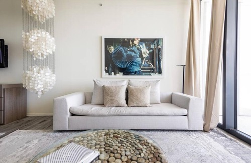 City Center Apartment | STUNNING OCEAN VIEW W SOUTH BEACH!