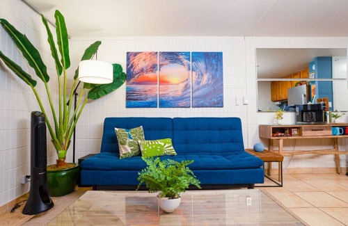 Punaluu Apartment | Stunning Ocean View* Walk to Beach in One Minute*