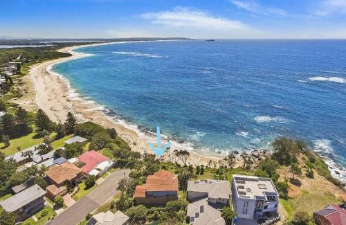 Noraville House | Stunning Ocean Views