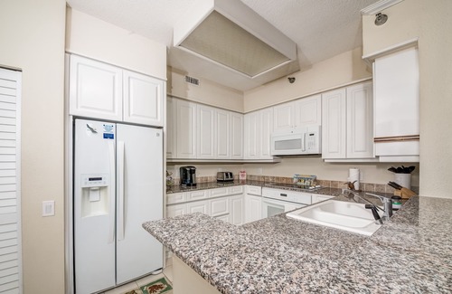 Ono Island Condo | Stunning Ocean Views ~ Indoor/Outdoor Pools/Hot Tub ~ The Perfect Escape!