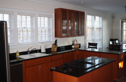 Southern Coast House | Stunning Ocean Views with Private Beach! Spacious, Upscale Home in Quiet Area