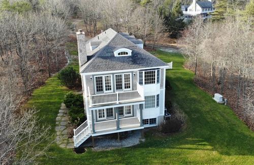 Southern Coast House | Stunning Ocean Views with Private Beach! Spacious, Upscale Home in Quiet Area