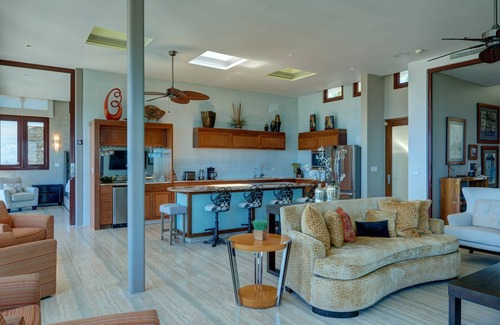 Cabezas House | Stunning Ocean Views, WIFI, Private Pool, Large Villa, Great for Groups, Close to Seven Seas Beach