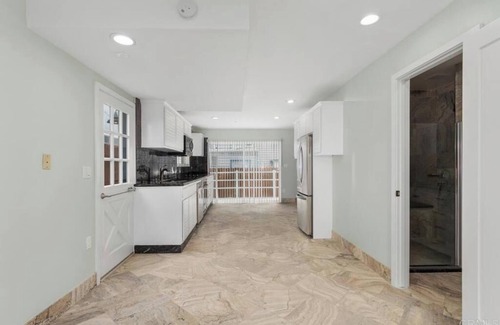 Imperial Beach House | Stunning Oceanfront luxury Townhome