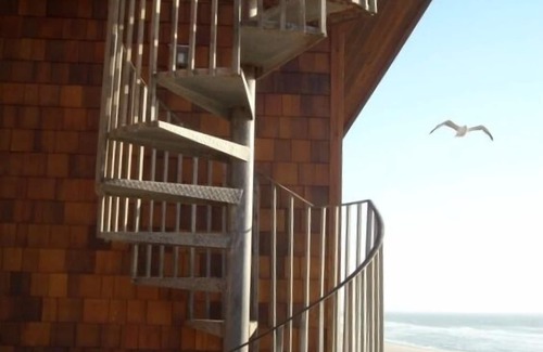 Lincoln City House | Stunning Oceanfront Vacation Home: Unforgettable Views and Exceptional Comfort!