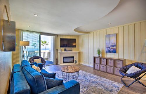 Townsite Apartment | Stunning Oceanside Condo Walk to the Beach!