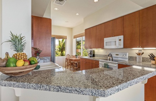 Kamuela Condo | Stunning Oceanview Villa w/Spacious Lanai, AC, Shared Pool & Spa: Kumulani (I-4)