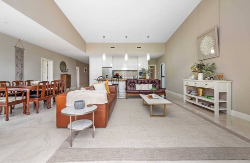 Orange House | Stunning on Summer - Heart of Orange