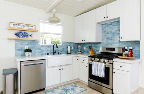 Del Mar House | Stunning Panoramic Ocean Views, Private, Spacious Deck, Lush Landscape
