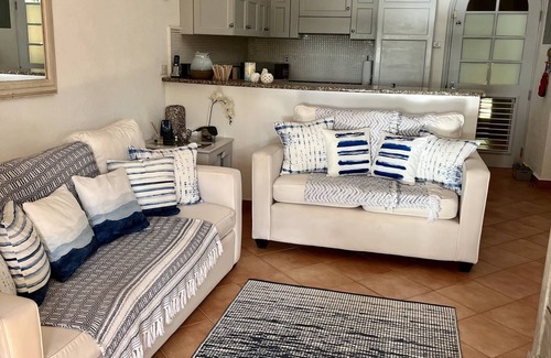 Mount Standfast Apartment | Stunning Penthouse with sea views, exclusive estate with Beach Club Membership
