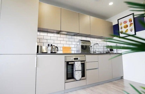 Bedford Apartment | Stunning Penthouse Suite (Sleeps 5)
