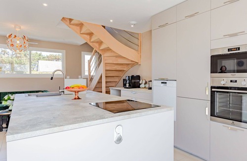 Bretteville-sur-Ay House | Stunning private villa for 4 guests with WIFI, TV, terrace and parking