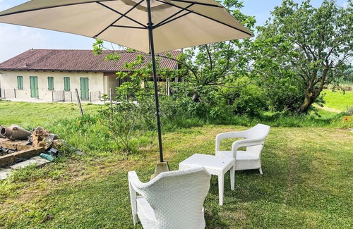 San Damiano dʼAsti House | Stunning private villa with WIFI, A/C, TV, patio, pets allowed, panoramic view and parking