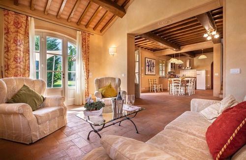 Colle di Compito Villa | Stunning private villa with private pool, A/C, WIFI, TV, veranda and parking, close to Lucca
