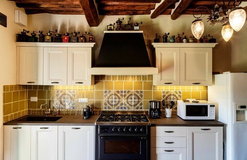 Monsummano Terme Villa | Stunning private villa with WIFI, private pool, hot tub, A/C, TV, patio and panoramic view