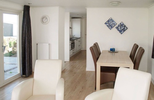 West-Graftdijk House | Stunning private villa for 4 people with WIFI, TV, terrace and parking