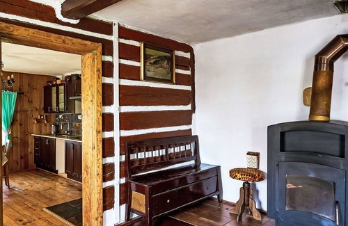 Tanvald House | Stunning private villa for 7 guests with WIFI, TV, terrace and parking