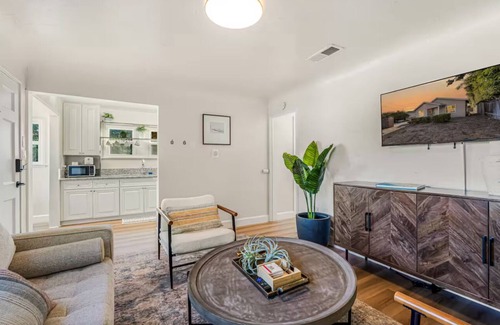 Camarillo House | Stunning Private House with large Patio