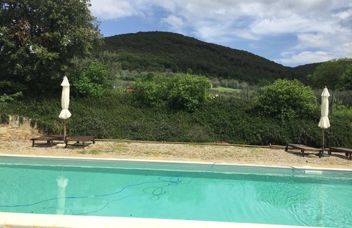 Villa A Sesta Villa | Stunning private villa with A/C, pool, WIFI, TV, patio, panoramic view and parking, close to Siena