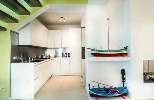 Torregrotta Villa | Stunning private villa for 5 people with WIFI, A/C, hot tub, TV, terrace, panoramic view and par.