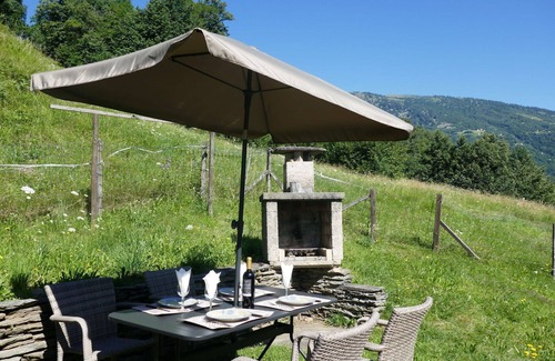 Negrentino House | Stunning private villa for 6 people with WIFI, TV, pets allowed and parking