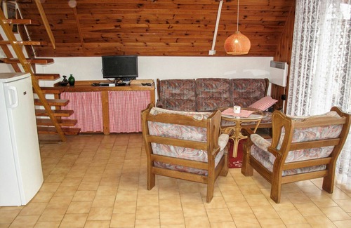 Zabovresky House | Stunning private villa for 4 guests with WIFI, TV, terrace and parking