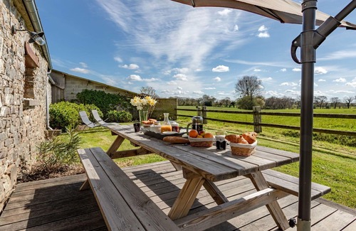 Saint-Sauveur-le-Vicomte House | Stunning private villa for 4 guests with WIFI, TV, terrace, panoramic view and parking