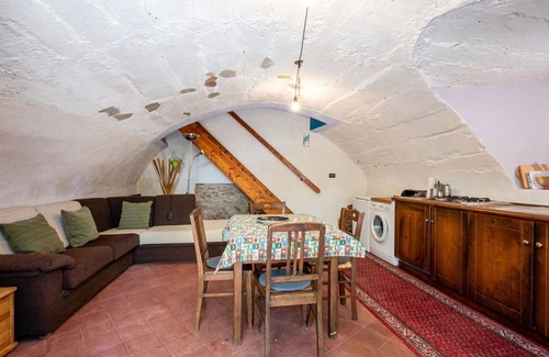Roccabruna House | Stunning private villa for 4 people with WIFI, TV and patio