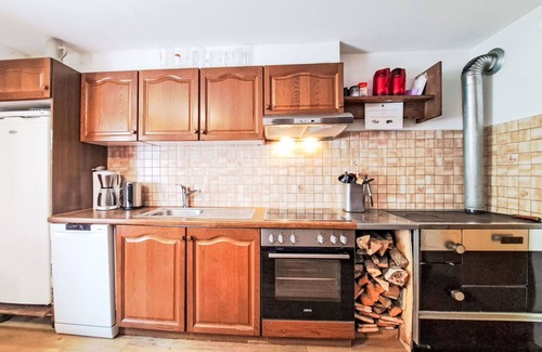 Finkenberg House | Stunning private villa for 15 people with TV, terrace, pets allowed and panoramic view