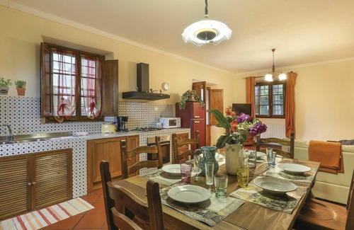 Castelvecchio Villa | Stunning private villa with WIFI, private pool, A/C, TV, terrace, pets allowed and parking