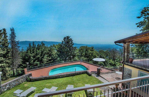 Neri House | Stunning private villa with WIFI, private pool, TV, terrace, panoramic view and parking
