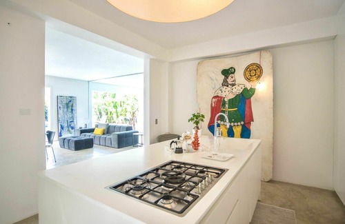 Cinisi Villa | Stunning private villa for 4 people with A/C, private pool, WIFI, TV, patio and parking