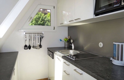 Wilhelmsdorf House | Stunning private villa for 4 guests with WIFI, TV, terrace, pets allowed and parking