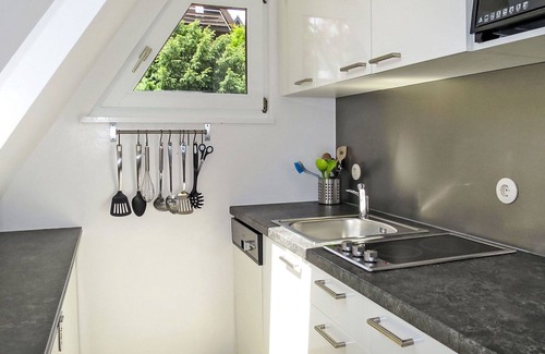Wilhelmsdorf House | Stunning private villa for 4 guests with WIFI, TV, terrace, pets allowed and parking