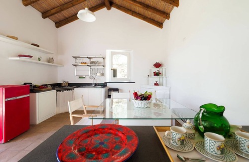 Rovittello Villa | Stunning private villa for 10 guests with WIFI, private pool, TV, terrace, pets allowed and park.