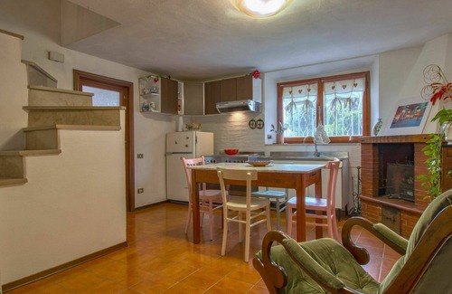 Villamagna House | Stunning private villa with WIFI, private pool, A/C, patio, pets allowed, panoramic view, parking