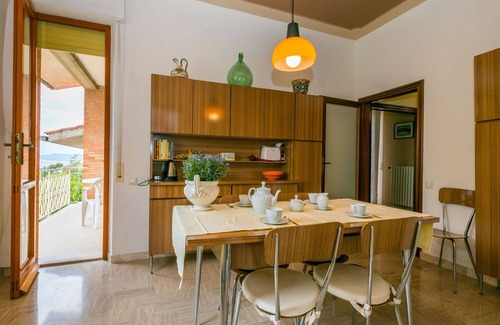 Villamagna House | Stunning private villa with WIFI, private pool, A/C, patio, pets allowed, panoramic view, parking