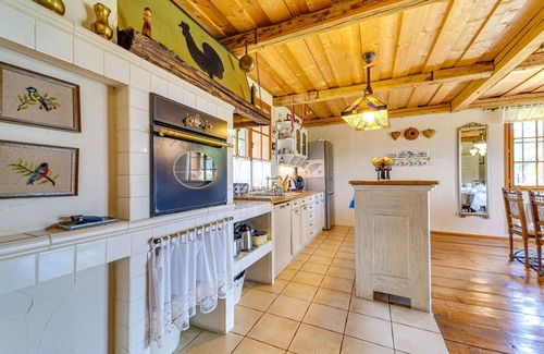 Gilowice Villa | Stunning private villa with WIFI, hot tub, private pool, TV, terrace, pets allowed and parking