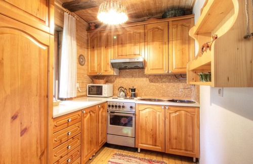 Gozd Martuljek House | Stunning private villa for 7 guests with WIFI, TV, terrace and parking