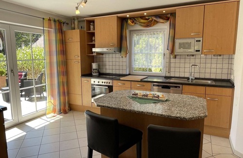 Schorndorf House | Stunning private villa for 8 guests with WIFI, TV, patio and parking