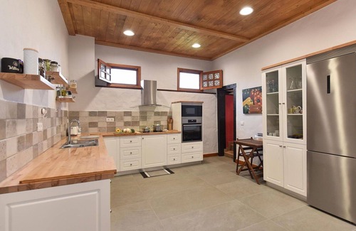Arucas House | Stunning private villa for 10 people with private pool, WIFI, TV and patio