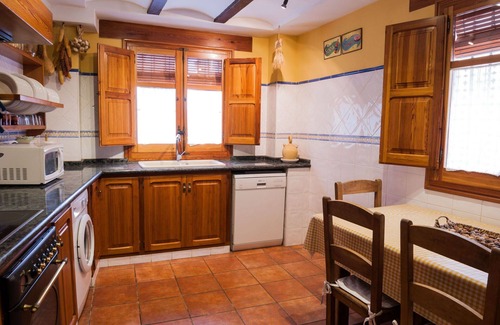 Cabanes Villa | Stunning private villa for 8 people with WIFI, TV, terrace and parking